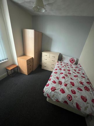 Thumbnail Shared accommodation to rent in Westfield Road, Kings Heath, Birmingham