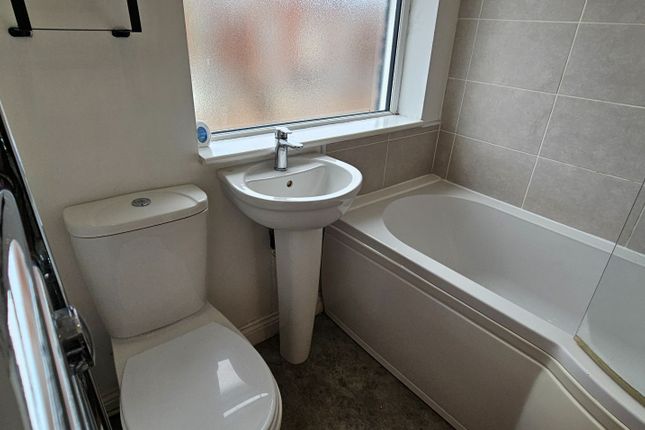 37 Mayfield Road, Chorley photo 3
