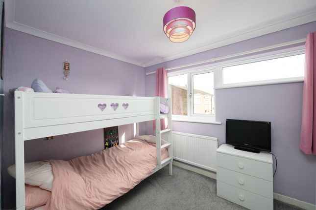 Terraced house for sale in Waivers Way, Aylesbury
