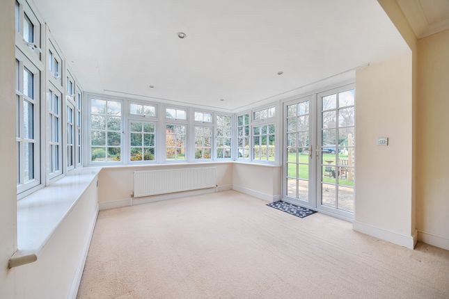9, Great Austins House, 90, Tilford Road, Farnham photo 4