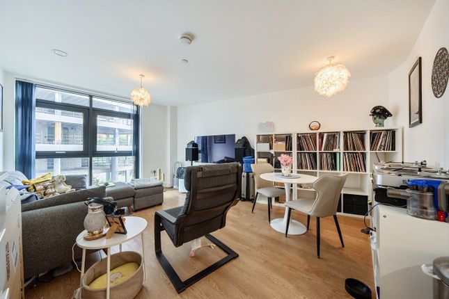 207, Grapnel Apartments, Salford photo 2