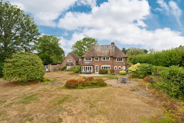 7, Ashley Drive, Surrey photo 2