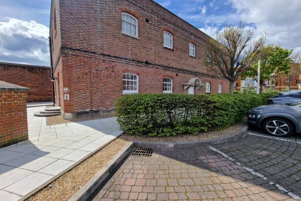 Thumbnail Flat to rent in Old Infirmary House, Portsmouth