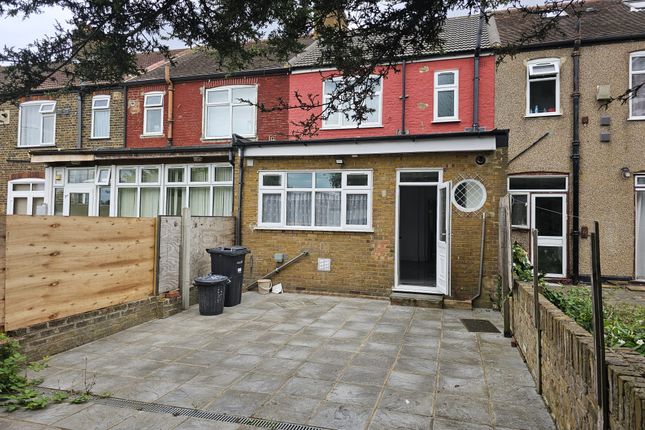 Thumbnail Terraced house to rent in Thornton Road, Ilford