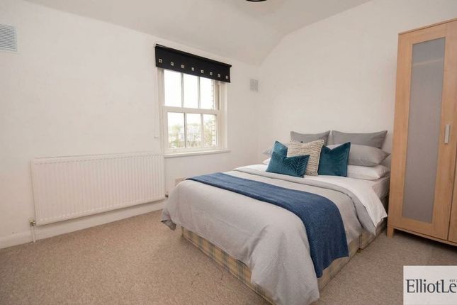 108 Sudbury Court Road, Harrow photo 4