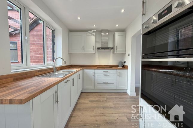 50 Birkland Avenue, Mansfield photo 3