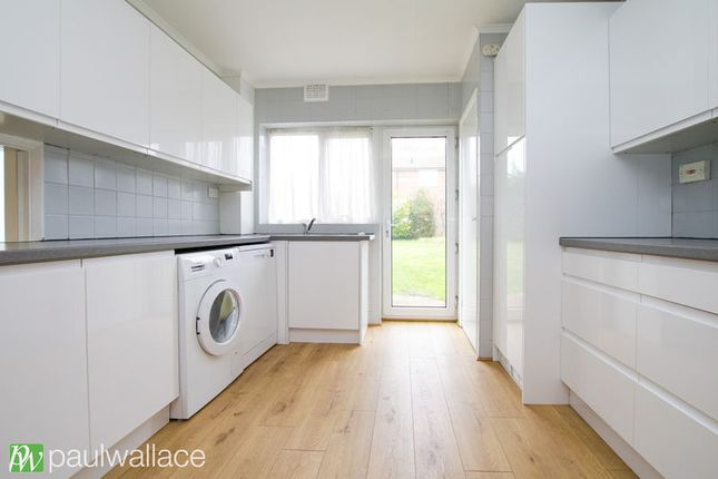 7, Stratfield Drive, Broxbourne photo 3