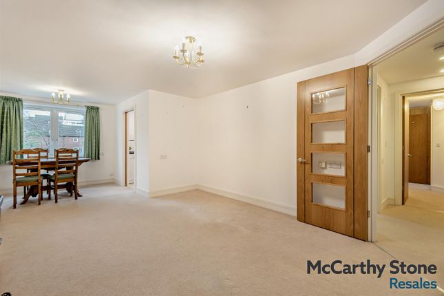 16 Victory Court, Beaconsfield Road, Waterlooville photo 4