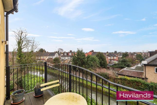 10 Brockley Court, 24a River Bank, London photo 3