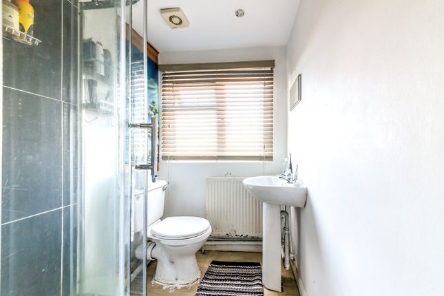 Flat for sale in Spa Hill, London
