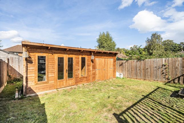 24 Cardew Road, Liss photo 4