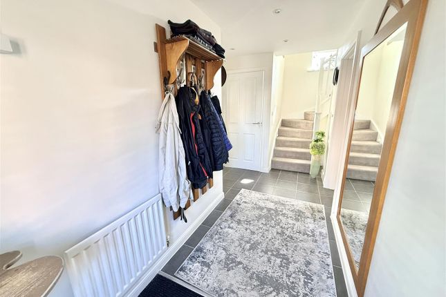 17, Rose Drive, Norwich photo 2