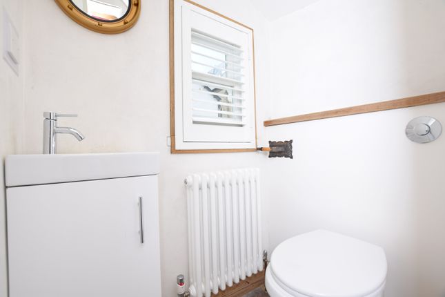 End terrace house for sale in High Street, Huntingdon