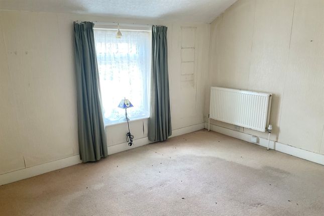 10, Mangers Place, Dover photo 3