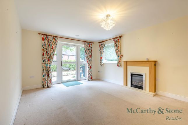 2 Humphrey Court, The Oval, Stafford photo 2