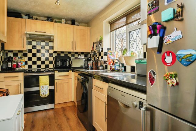 24, Bramble Lane, Gloucestershire photo 2