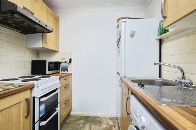Flat 20, Phoenix Court, 122, Langney Road, Eastbourne photo 4
