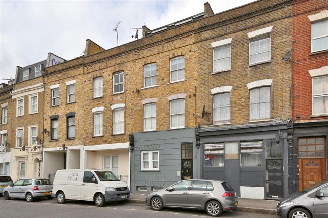 Thumbnail Flat to rent in Clarence Road, London