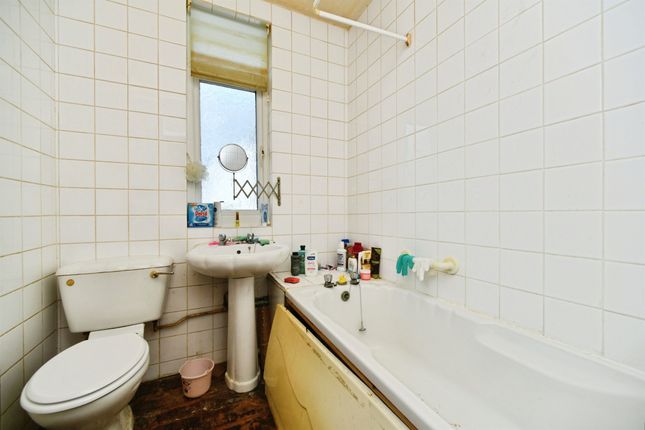30, Second Avenue, Newhaven photo 4