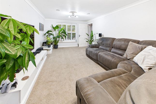 47, Elgar Drive, Witham photo 3
