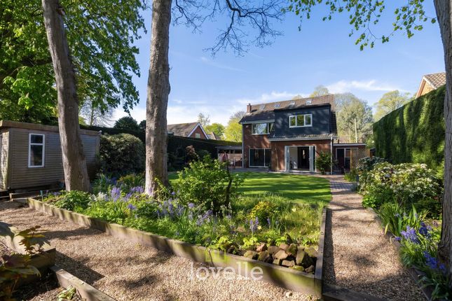 38 Woodrow Park, Grimsby photo 3