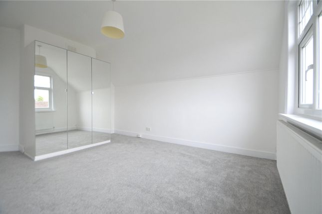 Flat to rent in Croham Park Avenue, South Croydon