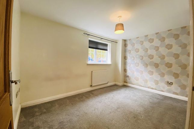 37, Carlton Street, Normanton photo 3
