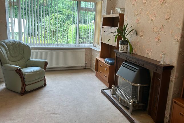 4, Ashfield Grove, Bradford photo 4