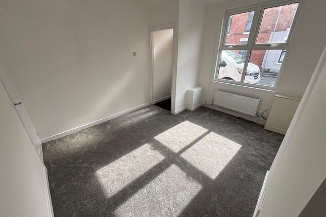 72 Algernon Street, Warrington photo 3