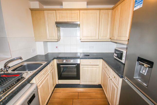 Flat to rent in Maria Court, Hesper Road, Colchester