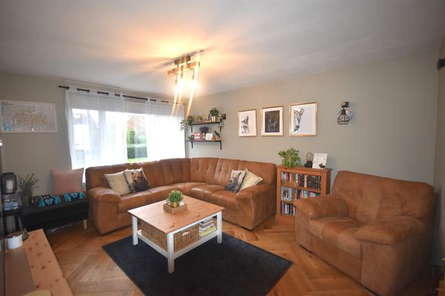 10, River View, Goole photo 2