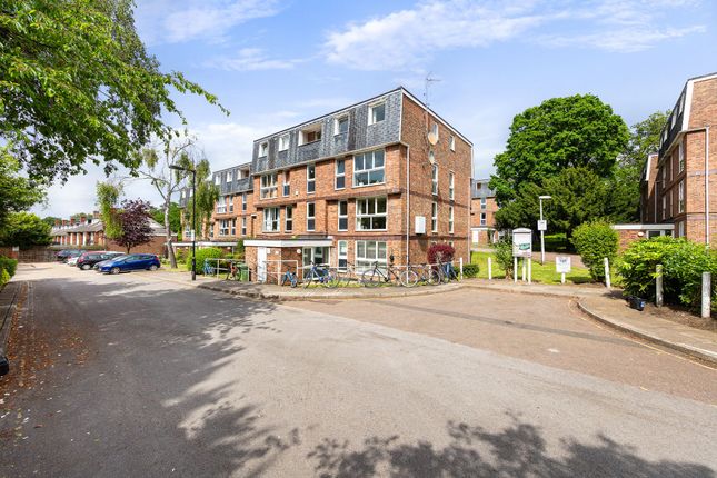 Thumbnail Flat for sale in Rusholme Grove, London