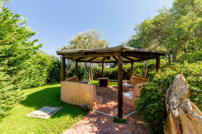 Villa for sale in Via Degli Asfodeli, 3, 07021 Romazzino Ss, Italy