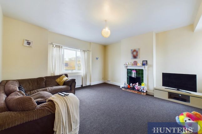 Flat 3 Harbour Court, Cliff Street, Bridlington photo 3