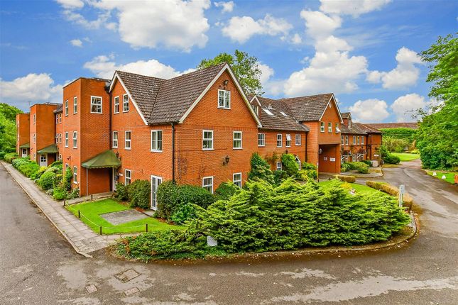 Lakeside Place, Chapel Road, Ashford photo 4