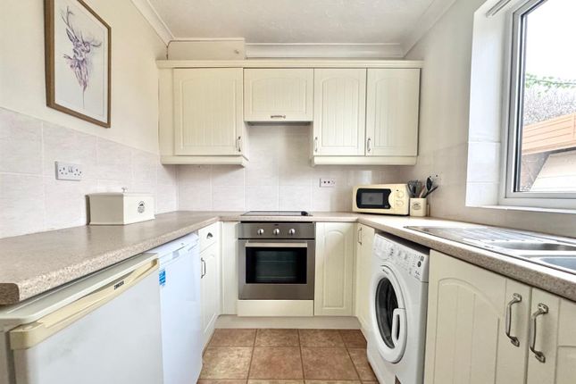 1 West Lodge, Hurn Lane, Berrow photo 2