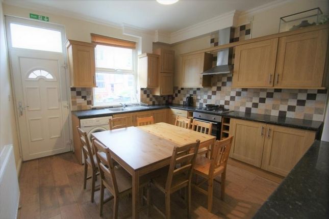 Thumbnail Terraced house to rent in Welton Mount, Hyde Park, Leeds