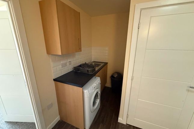 Apartment 3, Birch House, Broad Lane,, Huddersfield photo 5