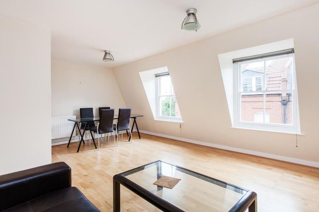 Thumbnail Flat to rent in Leigh House, Halcrow Street