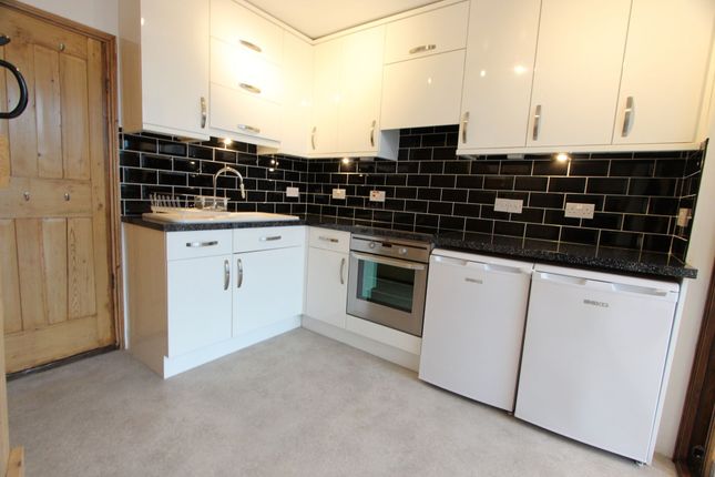 Thumbnail Terraced house to rent in Orchard Street, Maidstone
