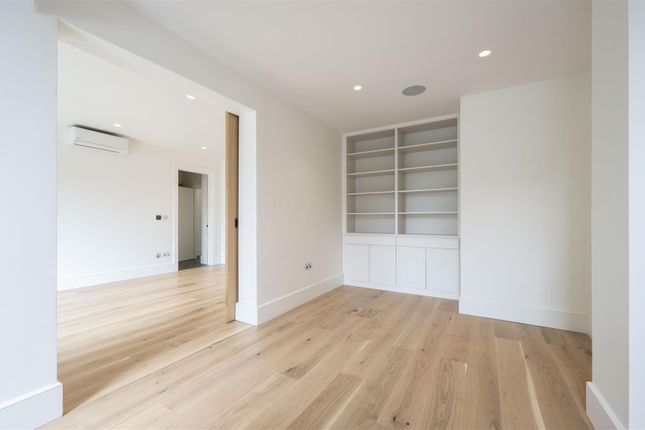 92 Copse Hil,62.Jpg