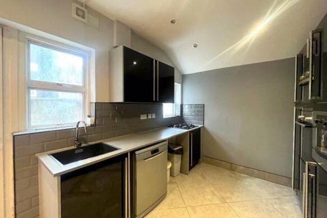 44, Chatsworth Road, Luton photo 4