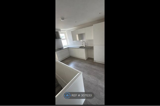 4, Hatfield Road, Torquay photo 2