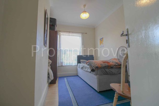 Property for sale in Dallow Road, Luton
