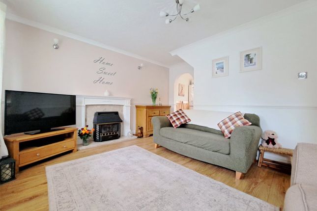19, Beale Way, Somerset photo 2