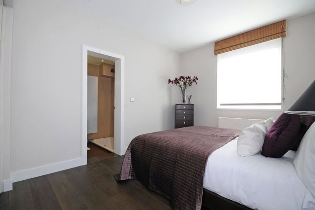 Flat 30 Boydell Court,, St. Johns Wood Park, London photo 2