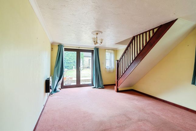 1, Hereford Close, Chippenham photo 4