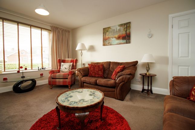 19, Lodge Gardens, Filey photo 4