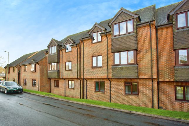Flat for sale in Sutherlands Way, Chandler's Ford, Eastleigh, Hampshire