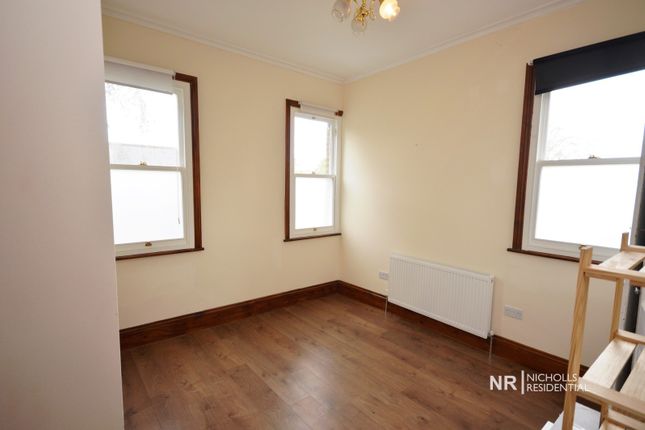 Flat3 60 Worple ( 1st floor), Worple Road, Epsom photo 4